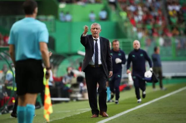 开云体育官网-费尔南多·桑托斯执教葡萄牙满百战 C罗最给力！